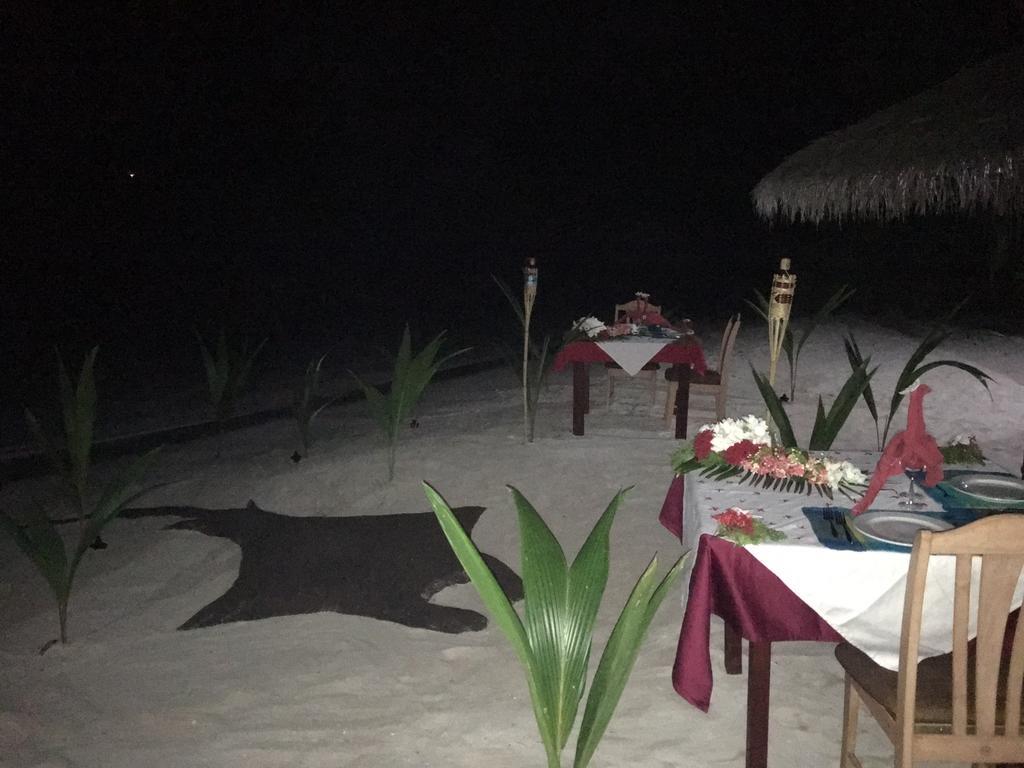 Hudhu Raakani Lodge Maldives Thinadhoo  Екстер'єр фото