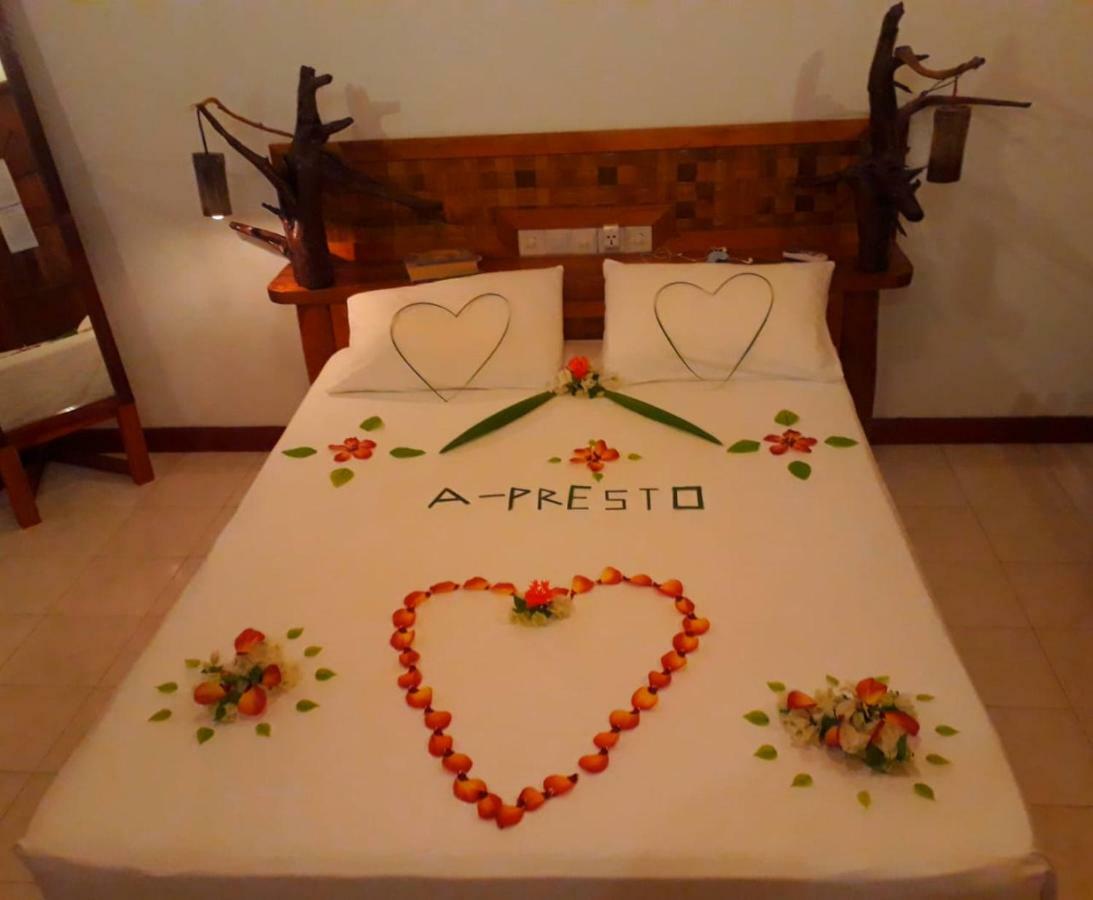 Hudhu Raakani Lodge Maldives Thinadhoo  Екстер'єр фото