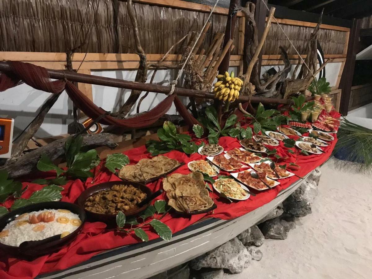 Hudhu Raakani Lodge Maldives Thinadhoo  Екстер'єр фото