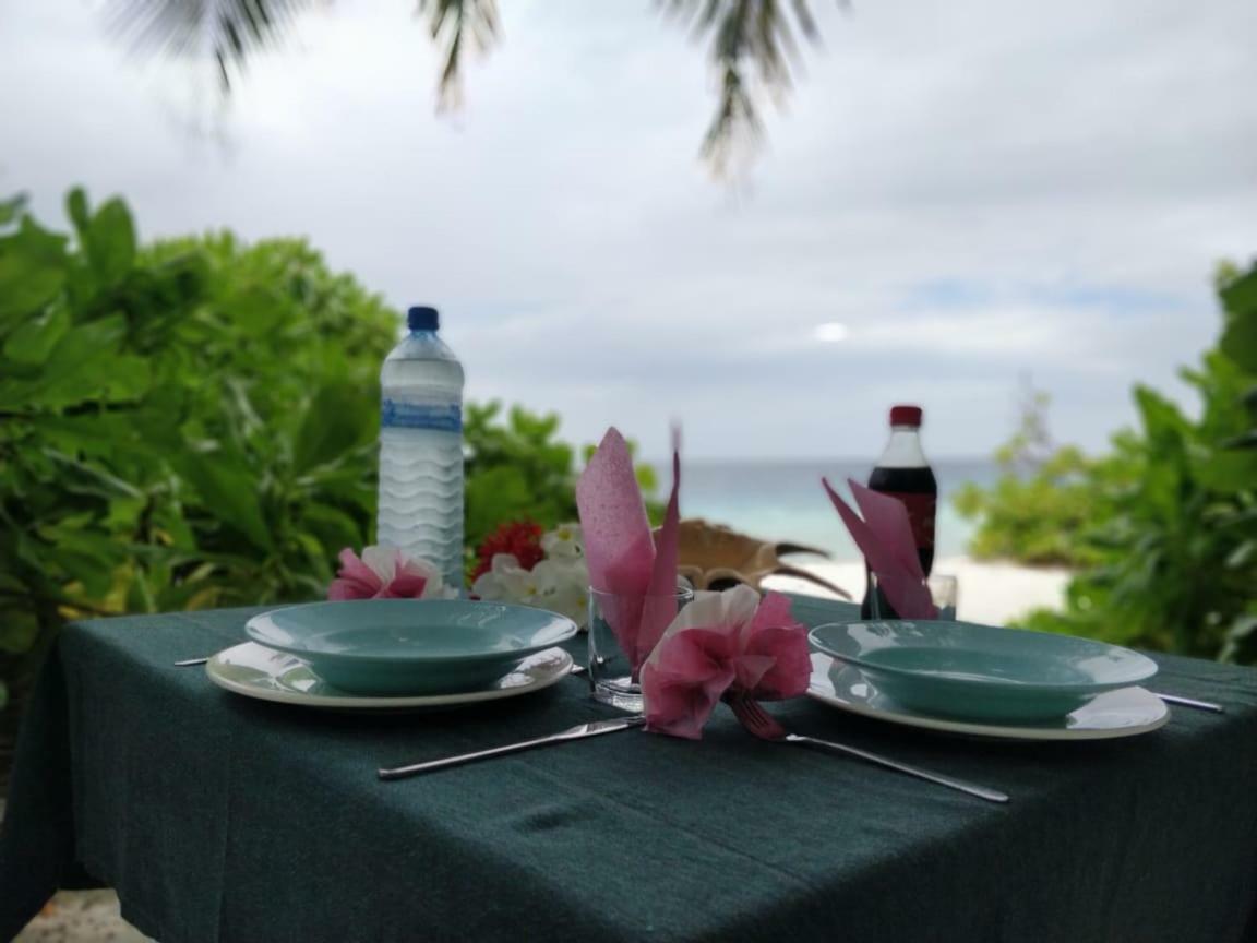 Hudhu Raakani Lodge Maldives Thinadhoo  Екстер'єр фото
